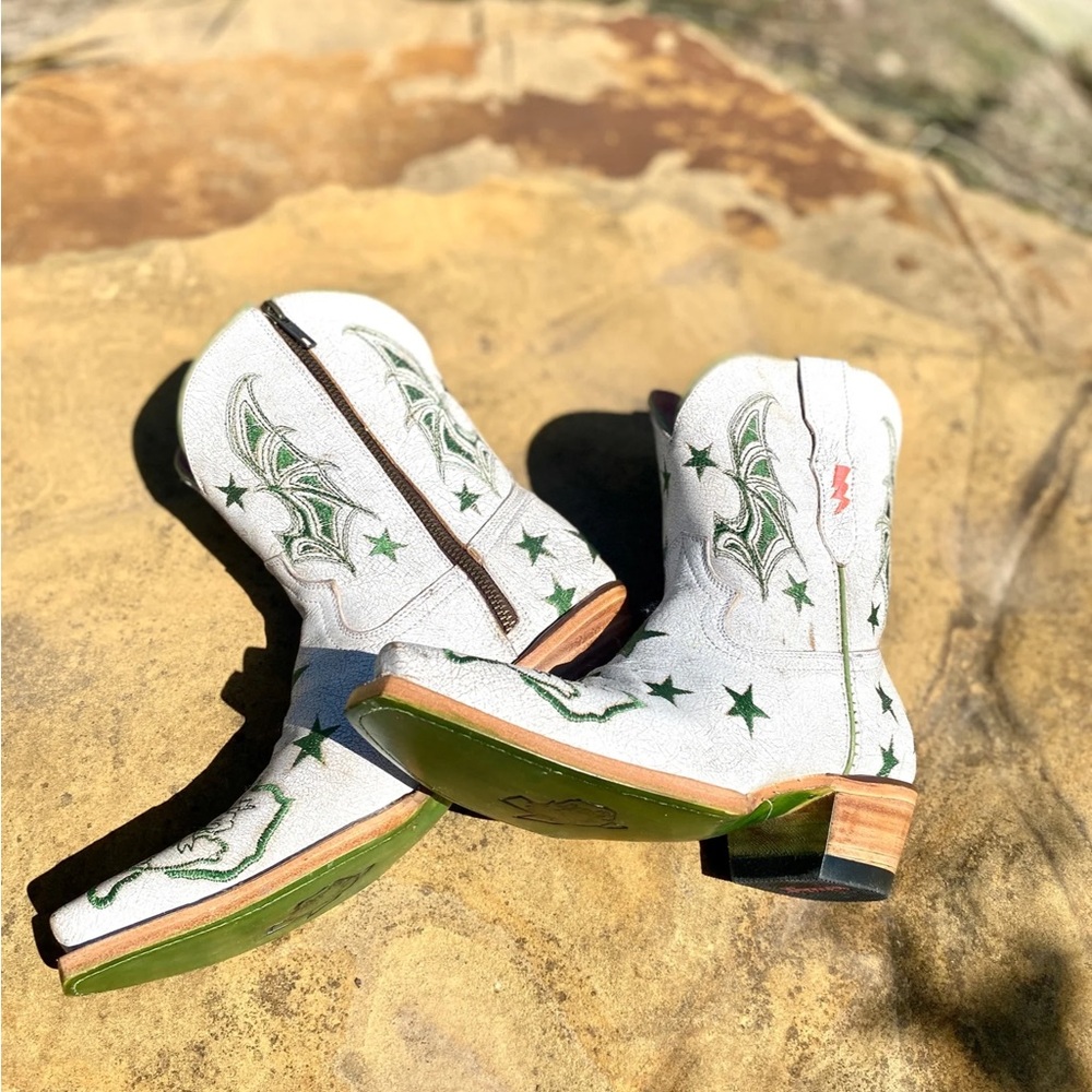 FERRINI | White Leather Dragon Star Bootie Size 8B